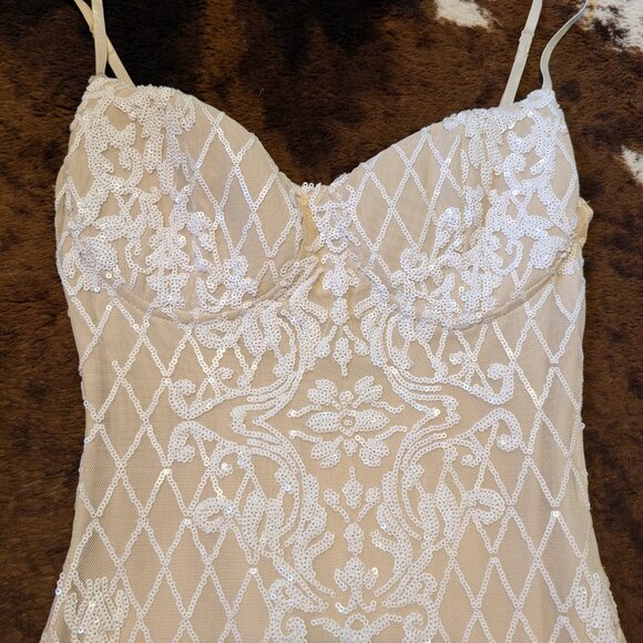 Windsor Ivory & White Sequin Dress - Picture 6 of 9